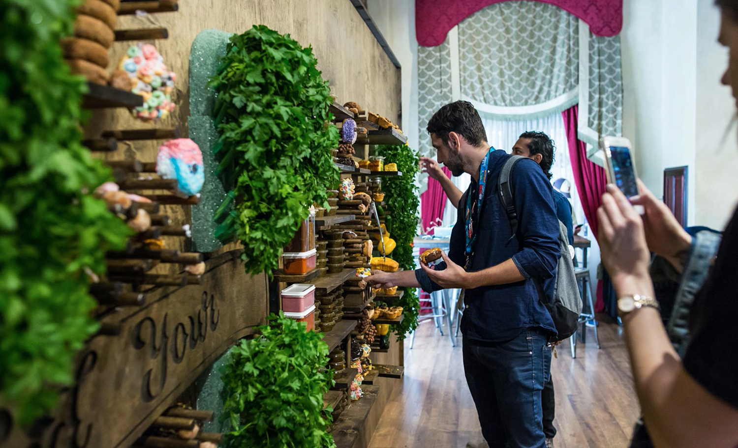 fullimg 1500x912 biteclub spread 02a