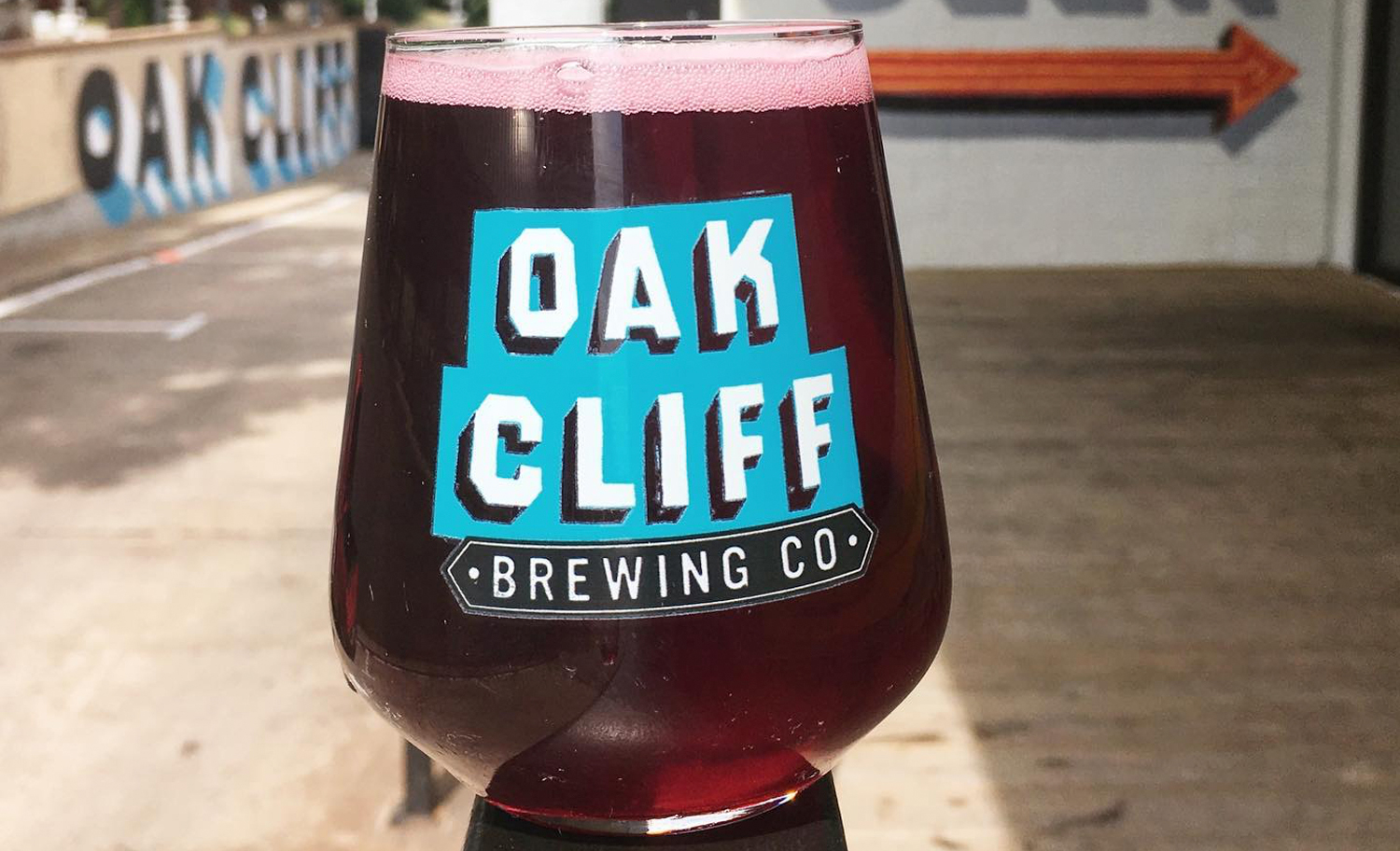 1500x912 JRogers OakCliff spread 01c