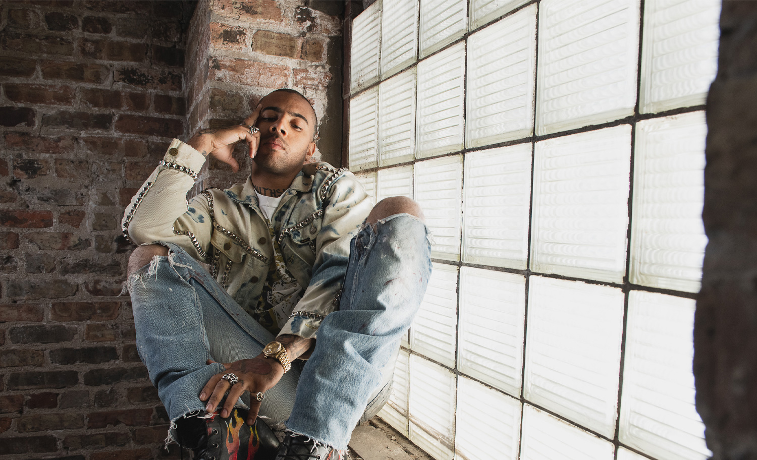 1500x912 ZoeRain WolverineVic 07